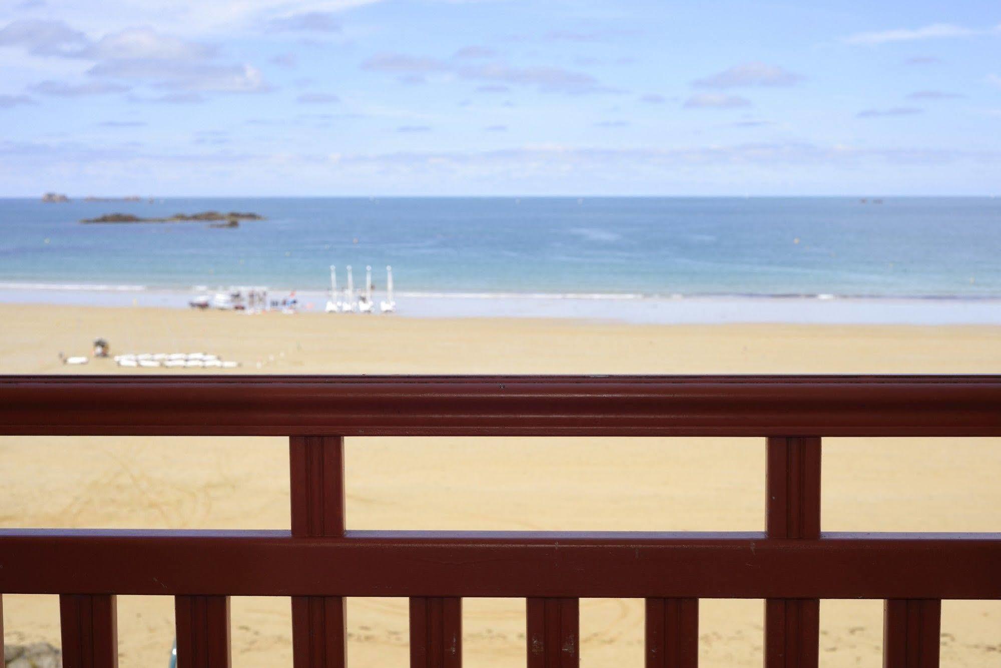 Les Charmettes Hotell Saint-Malo Exteriör bild